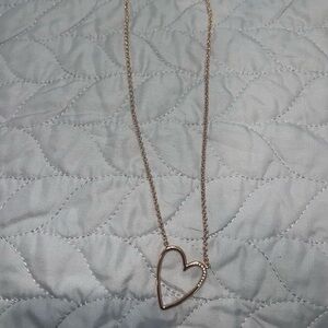 NWOT Kendra Scott heart necklace